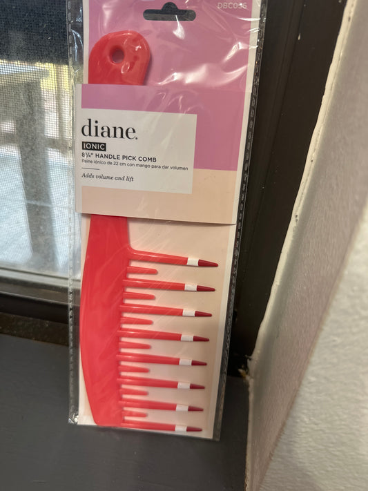 Diane 8 3/4’ Handle Pick Comb