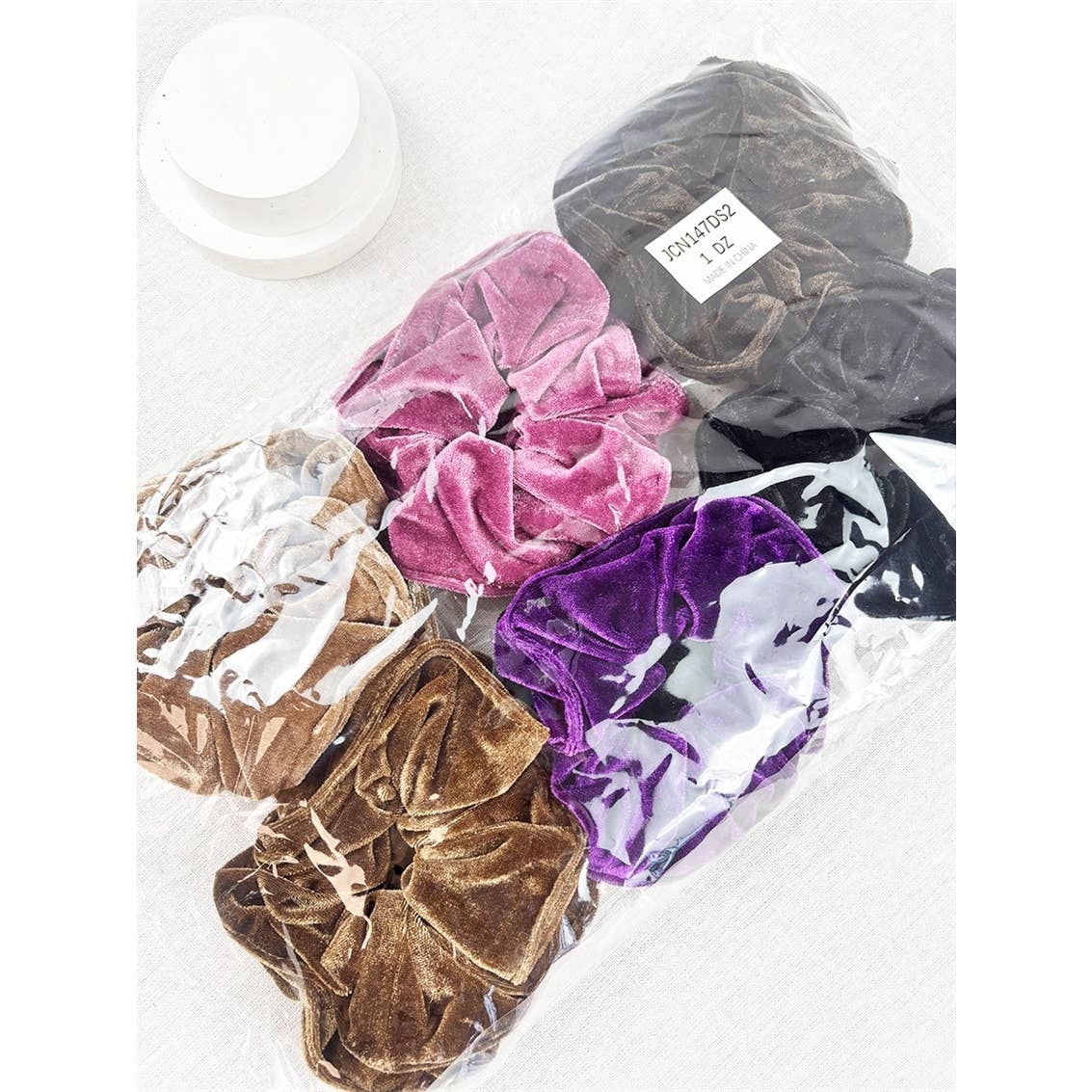 Must Have Large Velvet Scrunchie: MIX COLOR / ONE(12)